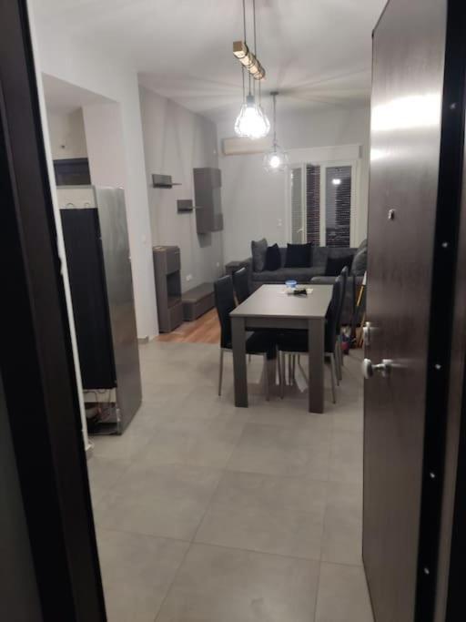 Σπιτι Ιδανικο Για 4 Ατομα Στον Αγ. Νικολαο Αττικησ Apartment Athens Exterior photo